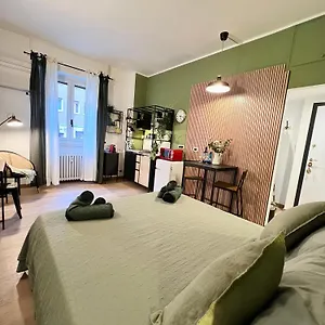  Appartamento La Bella Charme 3 Km Away From Duomo/ Netflix & Wi-fi Included